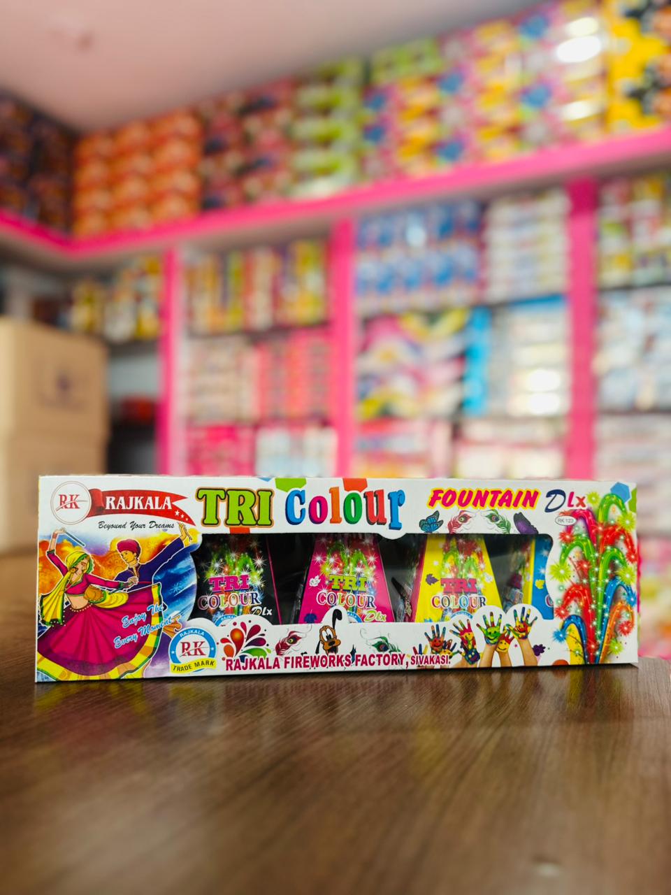 TRICOLOUR DELUXE